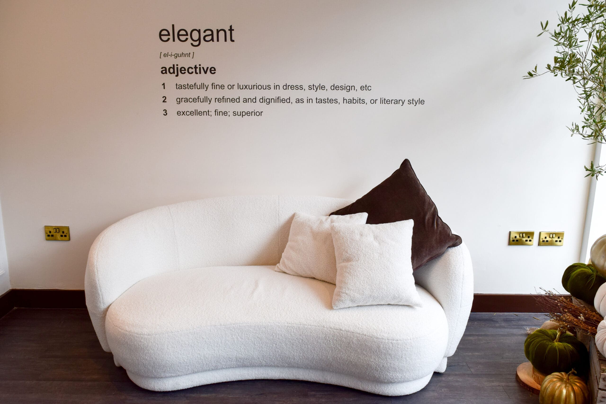 Elegant Sofa | Elegant Clinic Elegant Sofa | Elegant Clinic
